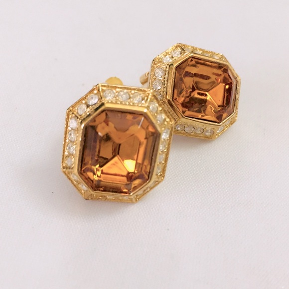 GLAM Roman Citrine Clip On Earrings - Picture 3 of 6